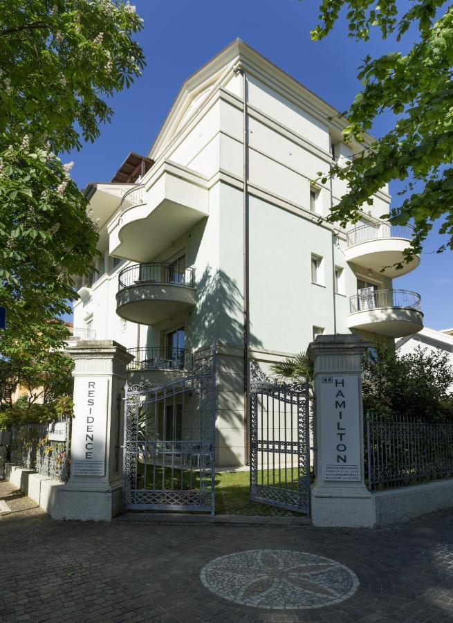 Residence Hamilton Riccione Exteriör bild